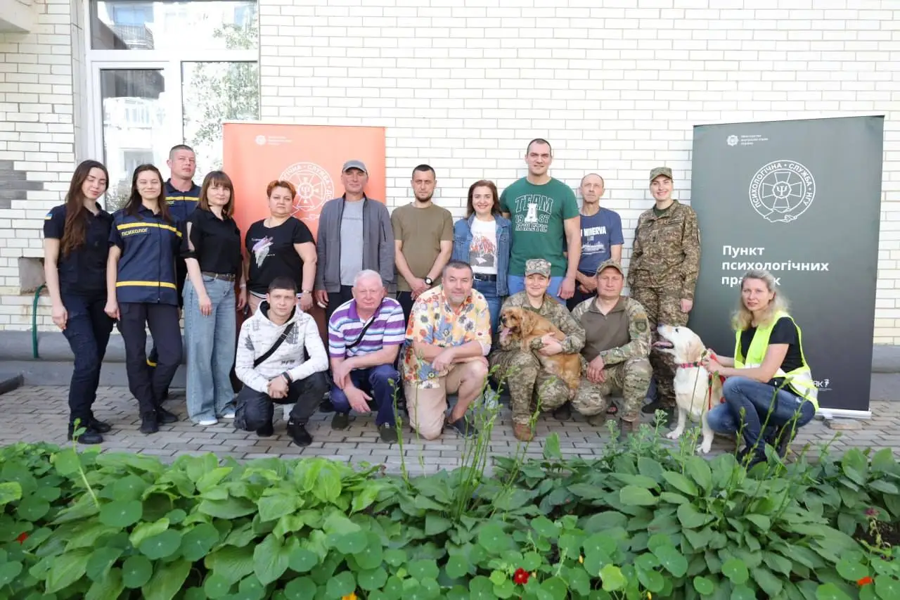 Зображення для новини Черговий сеанс каністерапії  для  Захисників та Захисниць