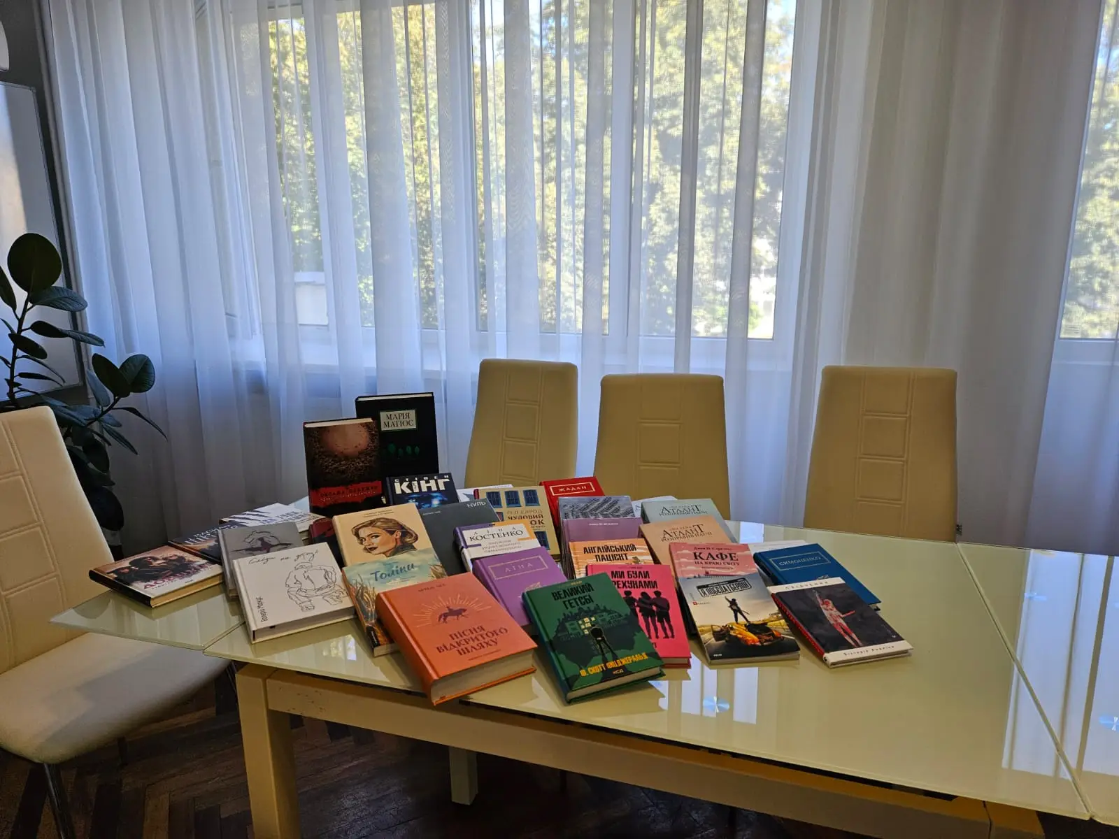 Зображення для новини Оновлення бібліотечного фонду