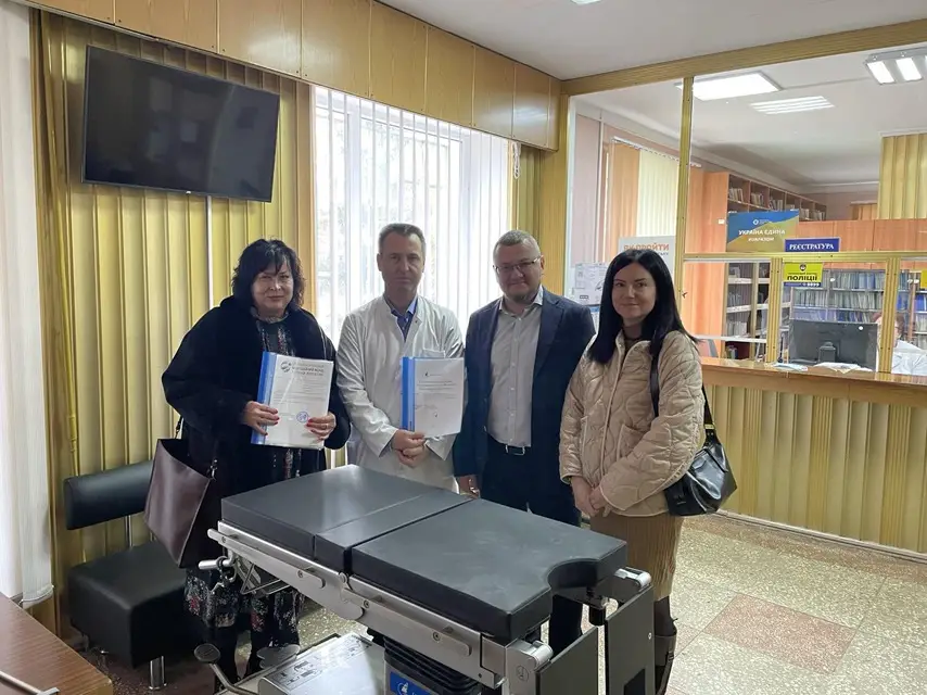 Зображення для новини Гуманітарна допомогу у вигляді операційного столуHeal Force