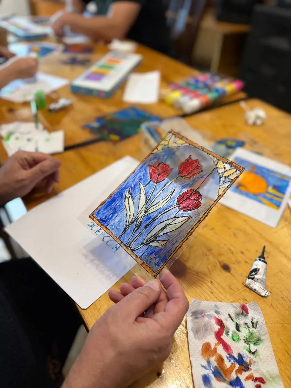 Зображення для новини Арт-терапевтичне заняття: «Вітражний розпис»