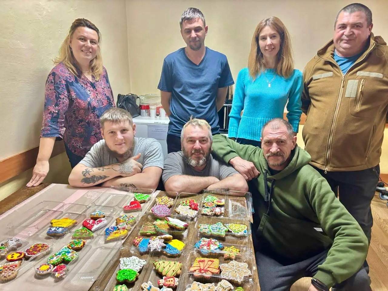 Зображення для новини Творчість як шлях до відновлення: святкові пряники для захисників