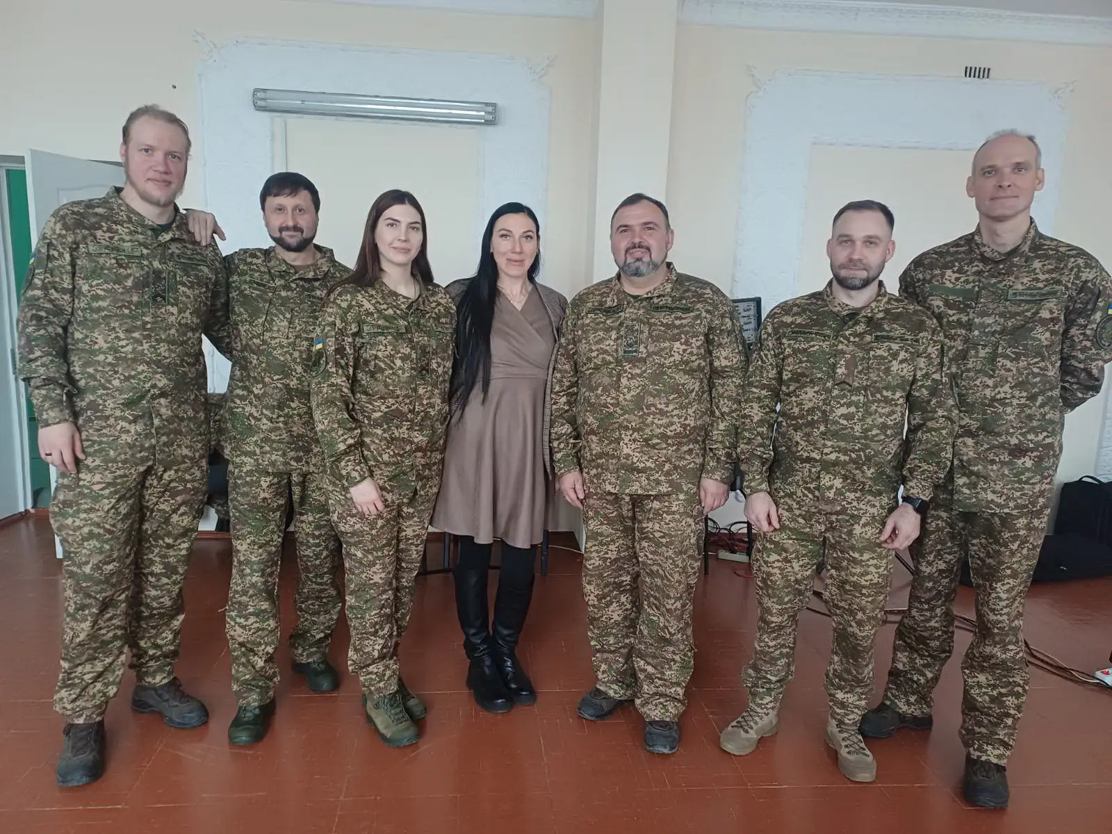 Зображення для новини 23.12 2025 року з нагоди свят – Різдва Христового та наступаючого Нового року до ДУ «ТМО МВС України по Миколаївській області» завітали артисти оркестру в/ч 3039