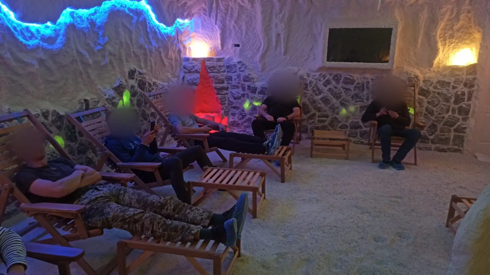 Зображення для новини "Сіль для душі: оздоровлення воїнів у галокамері Чернігова"