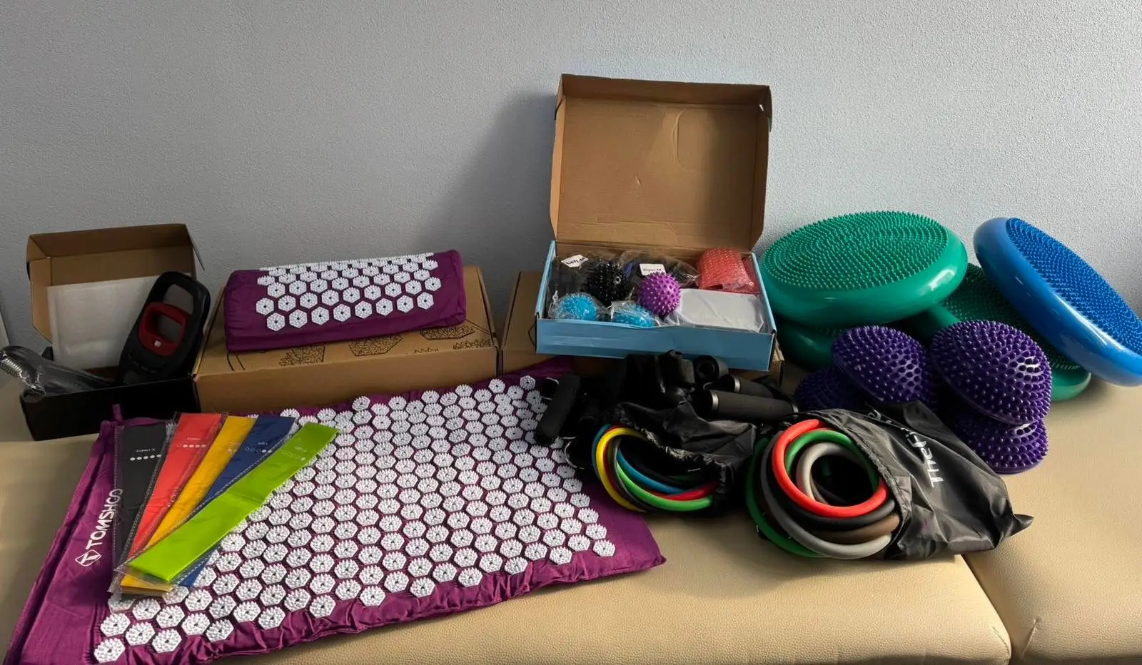 Зображення для новини Волонтер, Преподобний Англіканської церкви «Святої Трійці» Пол Річардс, знову тішить реабілітаційне відділення ДУ «ТМО МВС України по Хмельницькій області»