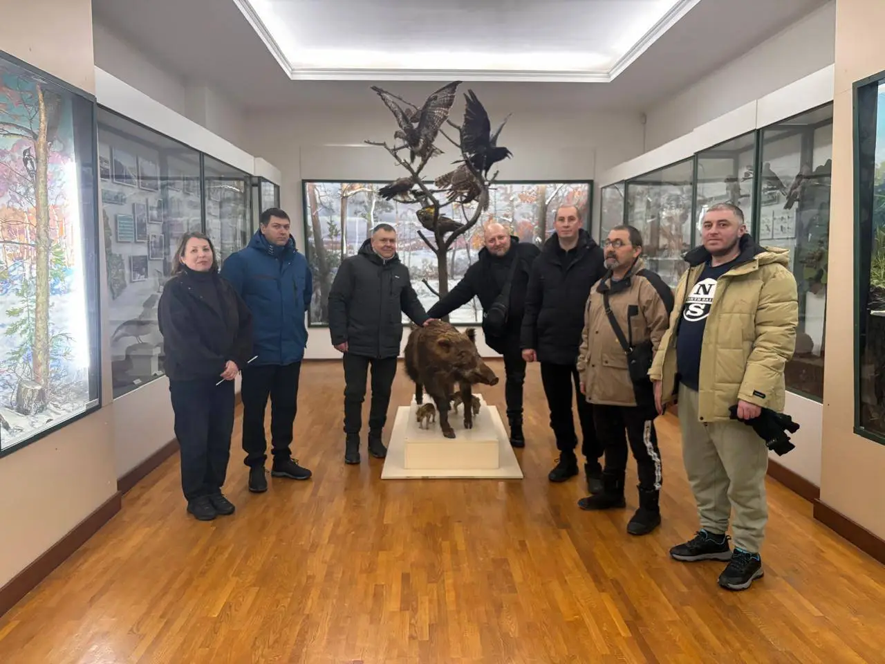 Зображення для новини Захисники відвідали Сумський обласний краєзнавчий музей