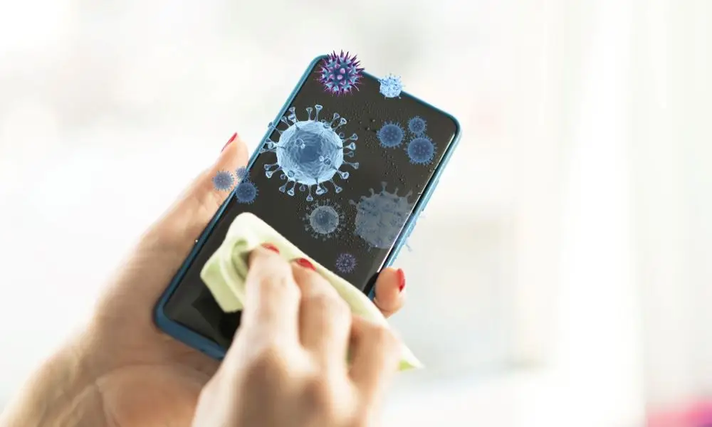 how-to-disinfect-your-smartphone-2.png