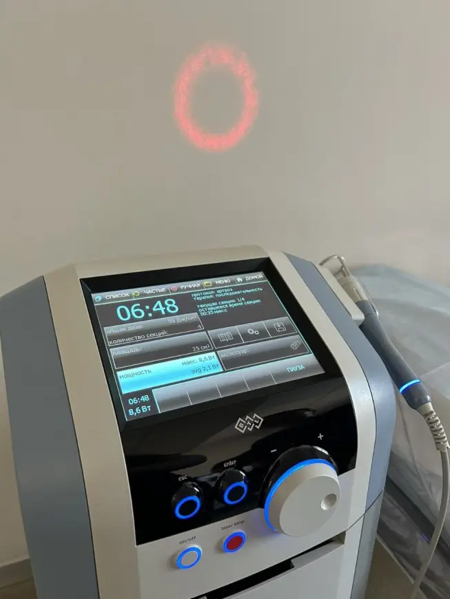 Зображення для новини Фізіотерапевтична процедура — лазерна терапія.