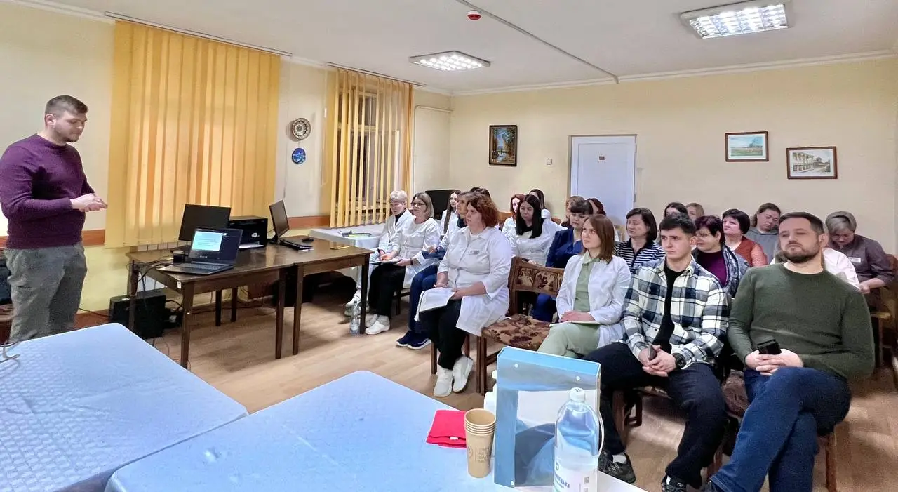 Зображення для новини Підвищення професійної компетентності: у ДУ «ТМО МВС України по Тернопільській області» відбувся тренінг з інфекційного контролю