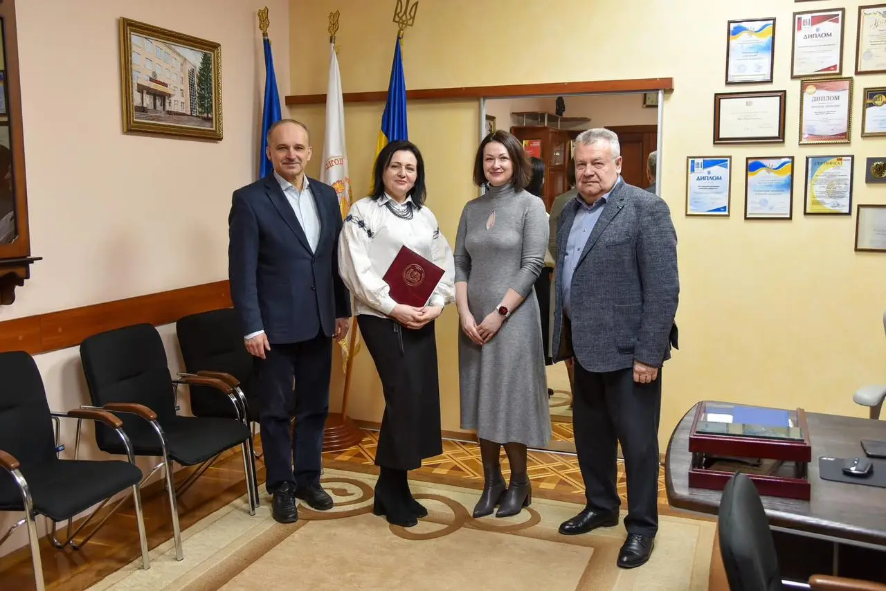 Зображення для новини Договір про співпрацю у сферах освіти, науки та медичної практики