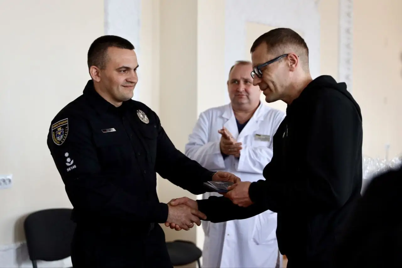 Зображення для новини 09.04.2026 року, за підтримки Миколаївської обласної військової адміністрації, Сектор соціального захисту ДУ «ТМО МВС України по Миколаївській області» провів урочистий захід з нагоди світлого свята Великодня.