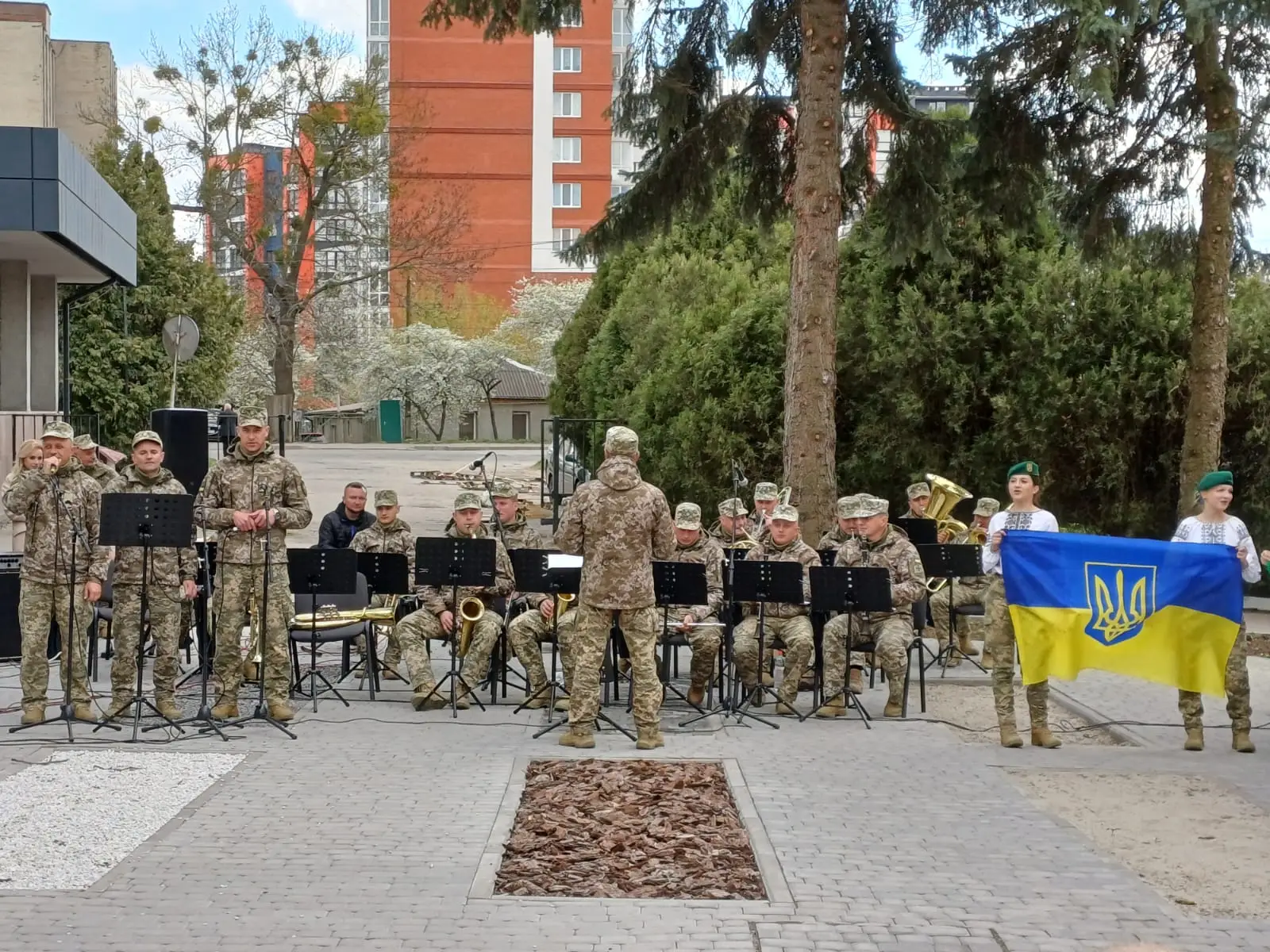 Зображення для новини Завітали курсанти Національної академії Державної прикордонної служби України імені Богдана Хмельницького з теплим та натхненним візитом.