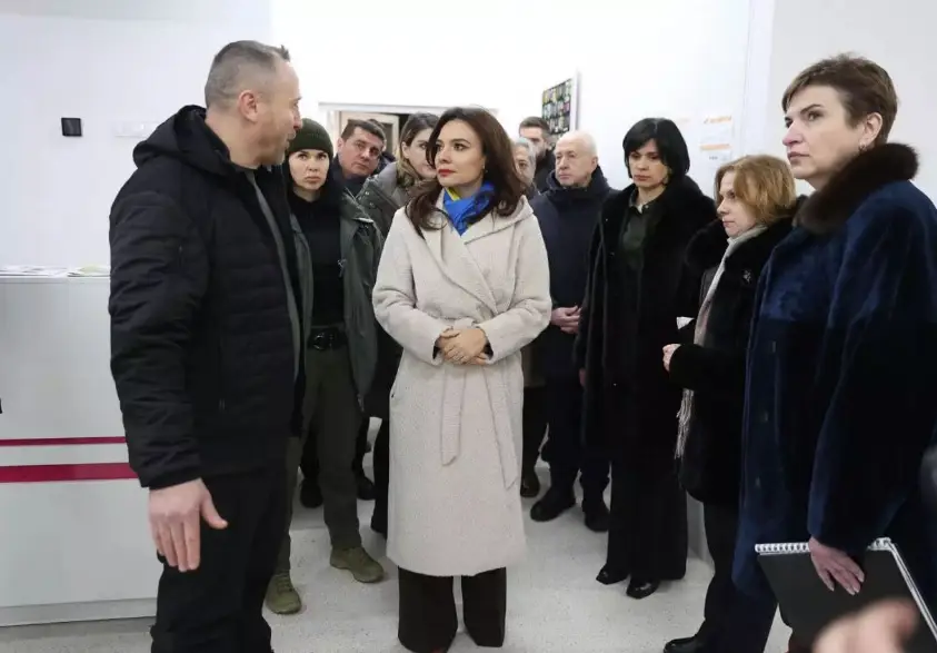 Зображення для новини Міністерка з питань Європи та закордонних справ Албанії відвідала Київський медичний клінічний госпіталь МВС