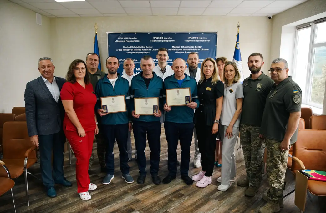Зображення для новини Вручення почесних відзнак «За оборону України»