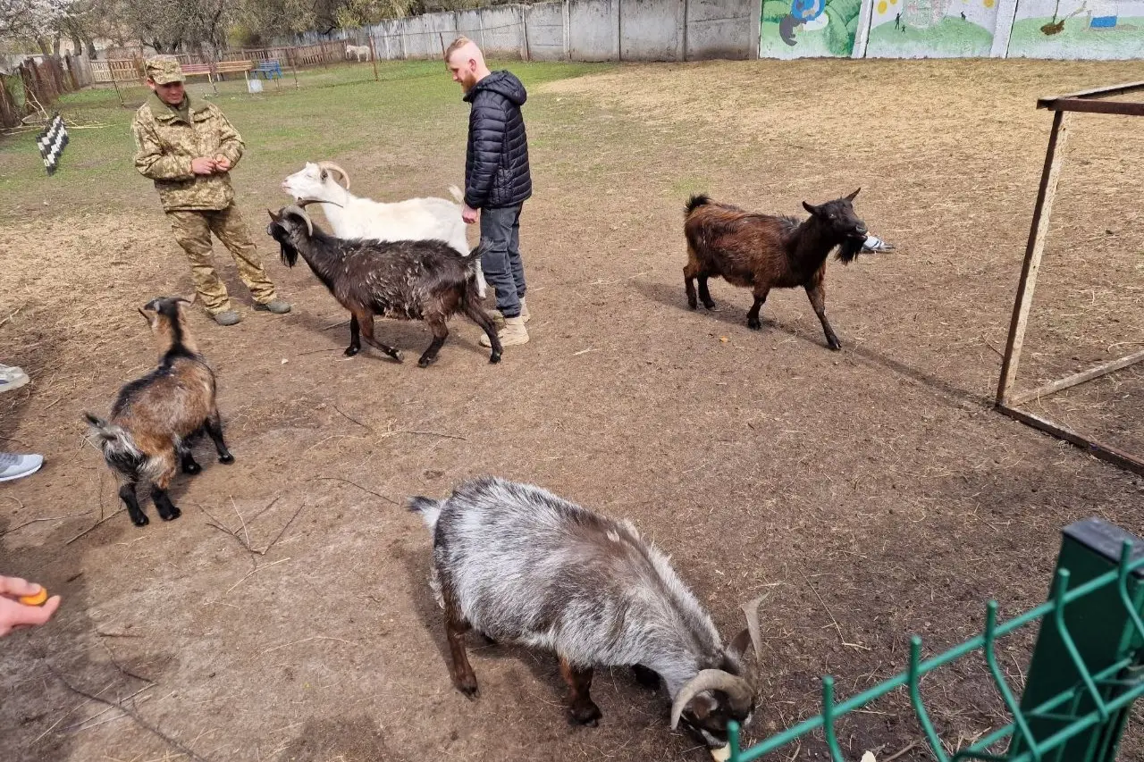Зображення для новини Виїзд поранених до еколого-натуралістичного відділу Комунального закладу «Харківський обласний Палац дитячої та юнацької творчості»