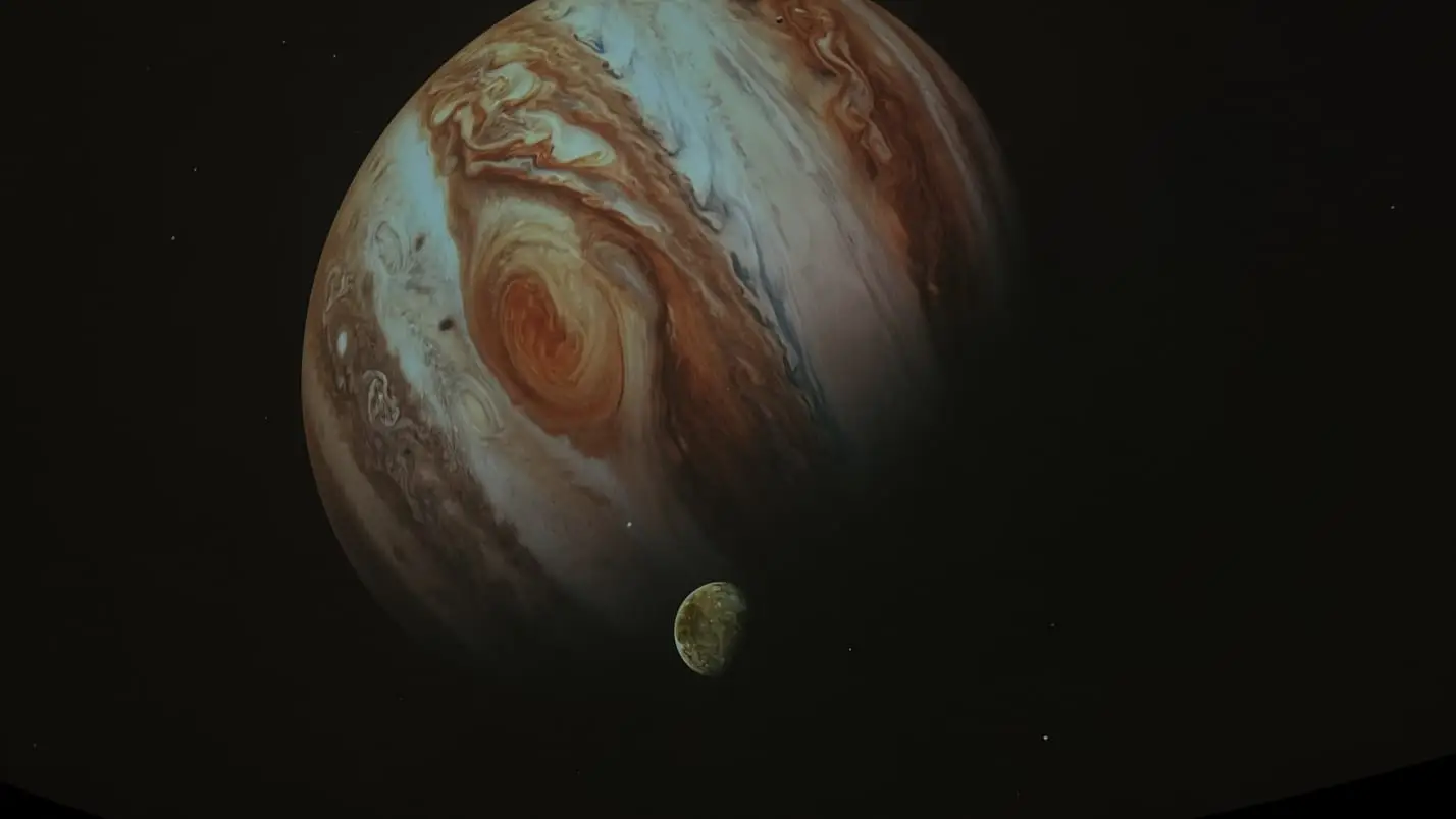 Зображення для новини Екскурсія для гвардійців Центрального ОТО та поранених, які проходять лікування у ДУ ТМО до Планетарію Ноосфера.